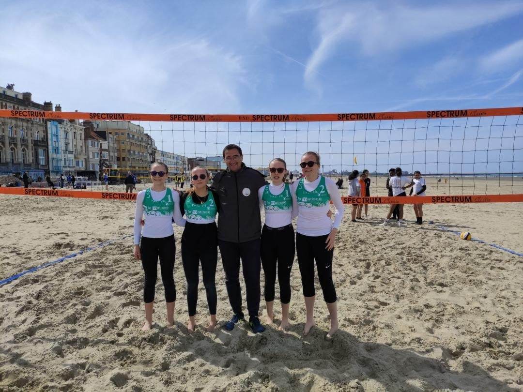 Les M15F débutent bien la coupe de France Beach !